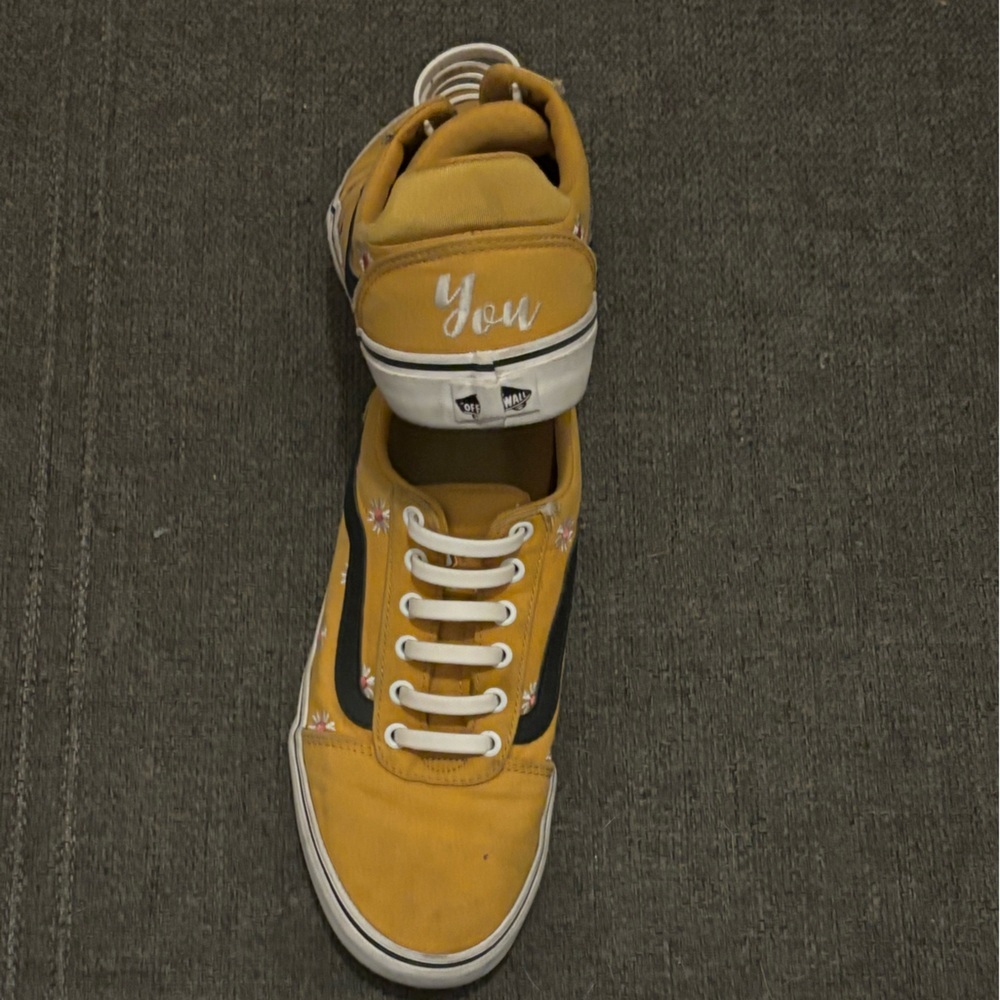 🌼 Vans 721356 you matter comes with no tie laces can be changed out 🌻 - Picture 3 of 5